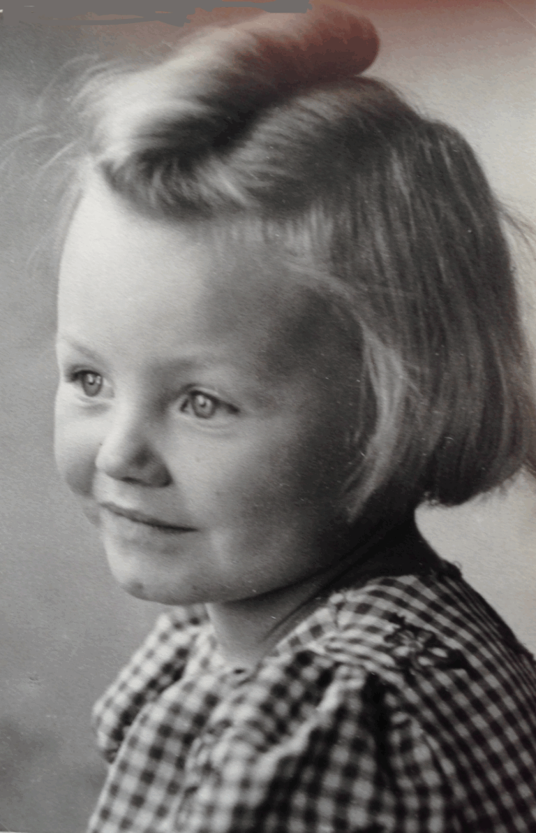 ES WAR EINMAL EIN KLEINES MÄDCHEN… 3 ES WAR EINMAL EIN KLEINES MÄDCHEN…