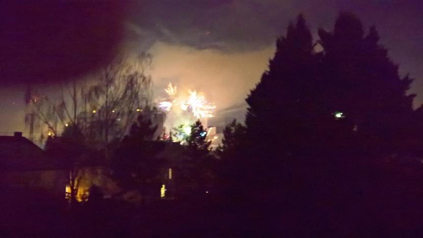 wp 20170101 00 02 42 lro lIweb